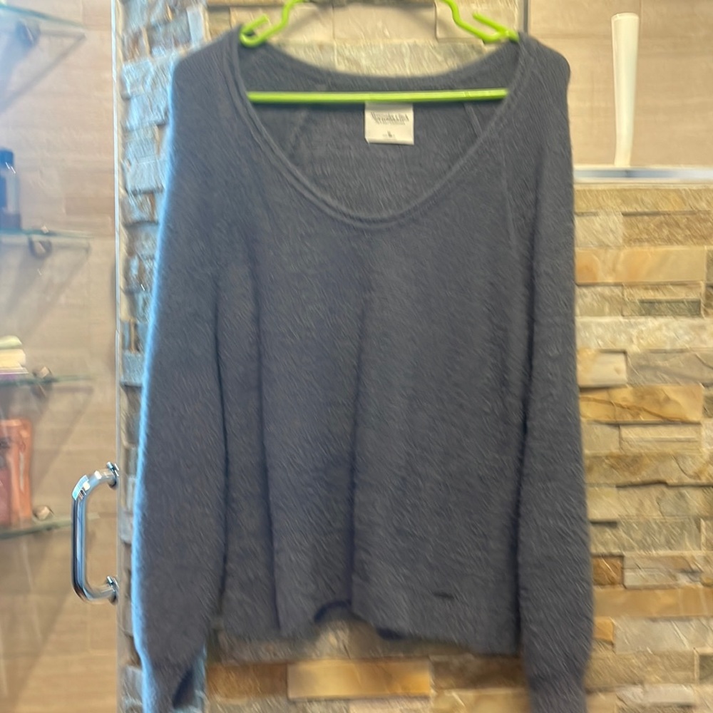 Abercrombie sweater good condition